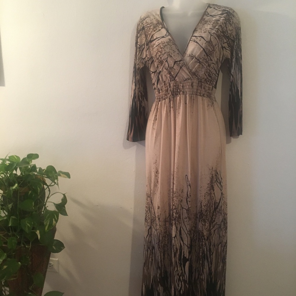 Maxi dress. Soooo comfortable.